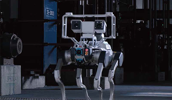 AI技术加持,电力巡检机器人精准识别隐患